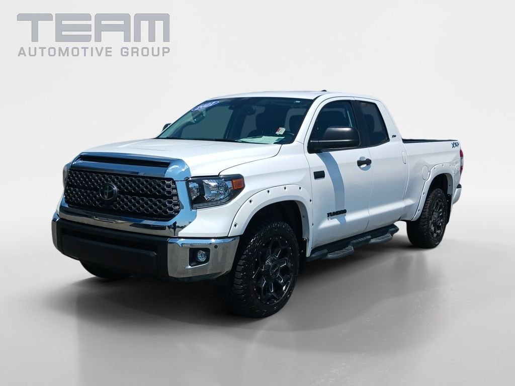 Used 2021 White Toyota SR5 image 3