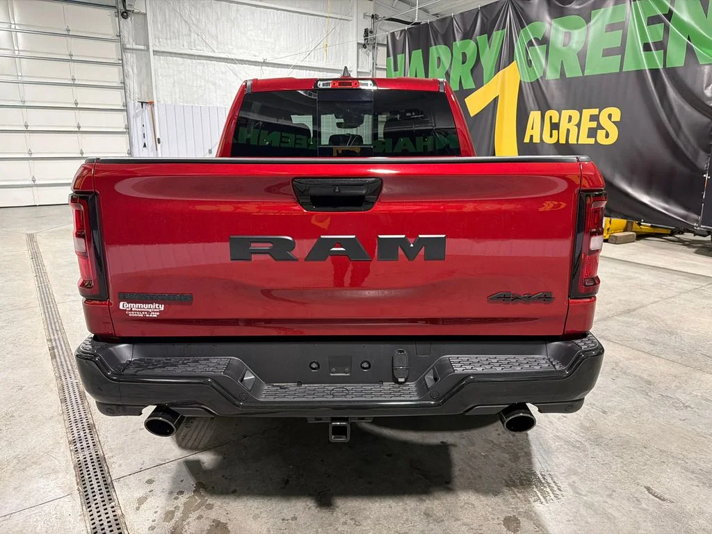 New 2026 Molten Red Pearl-Coat Exterior Paint RAM Big Horn image 7