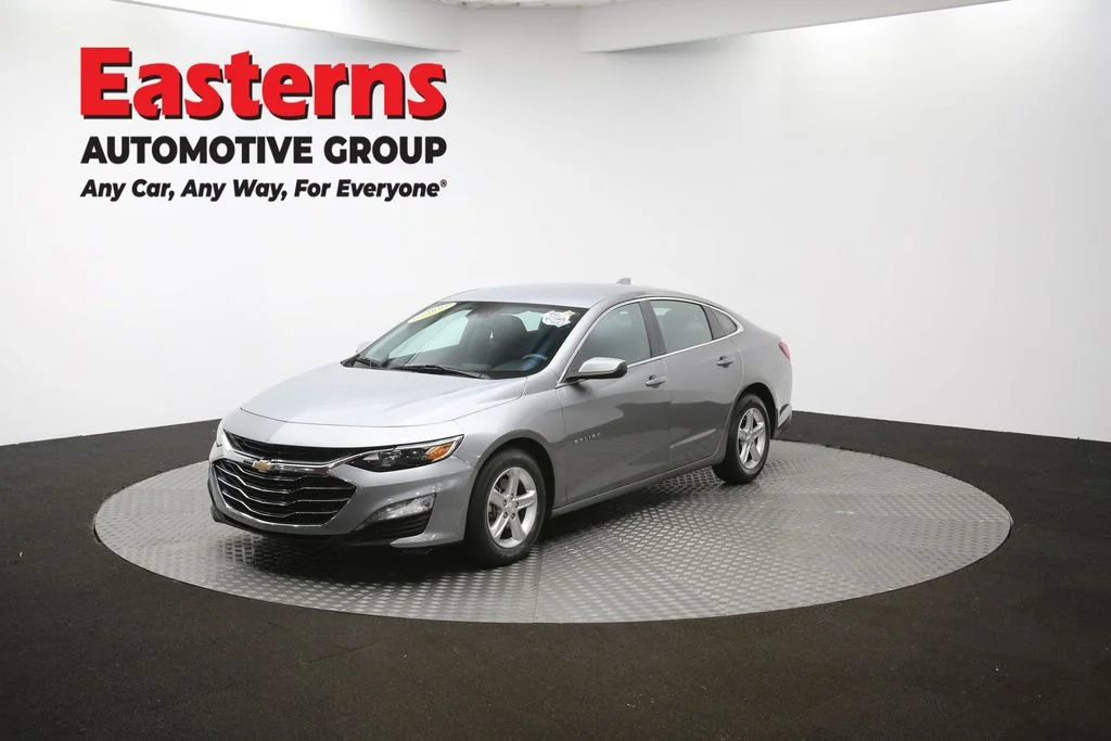 Used 2023 Gray Chevrolet LT image 54