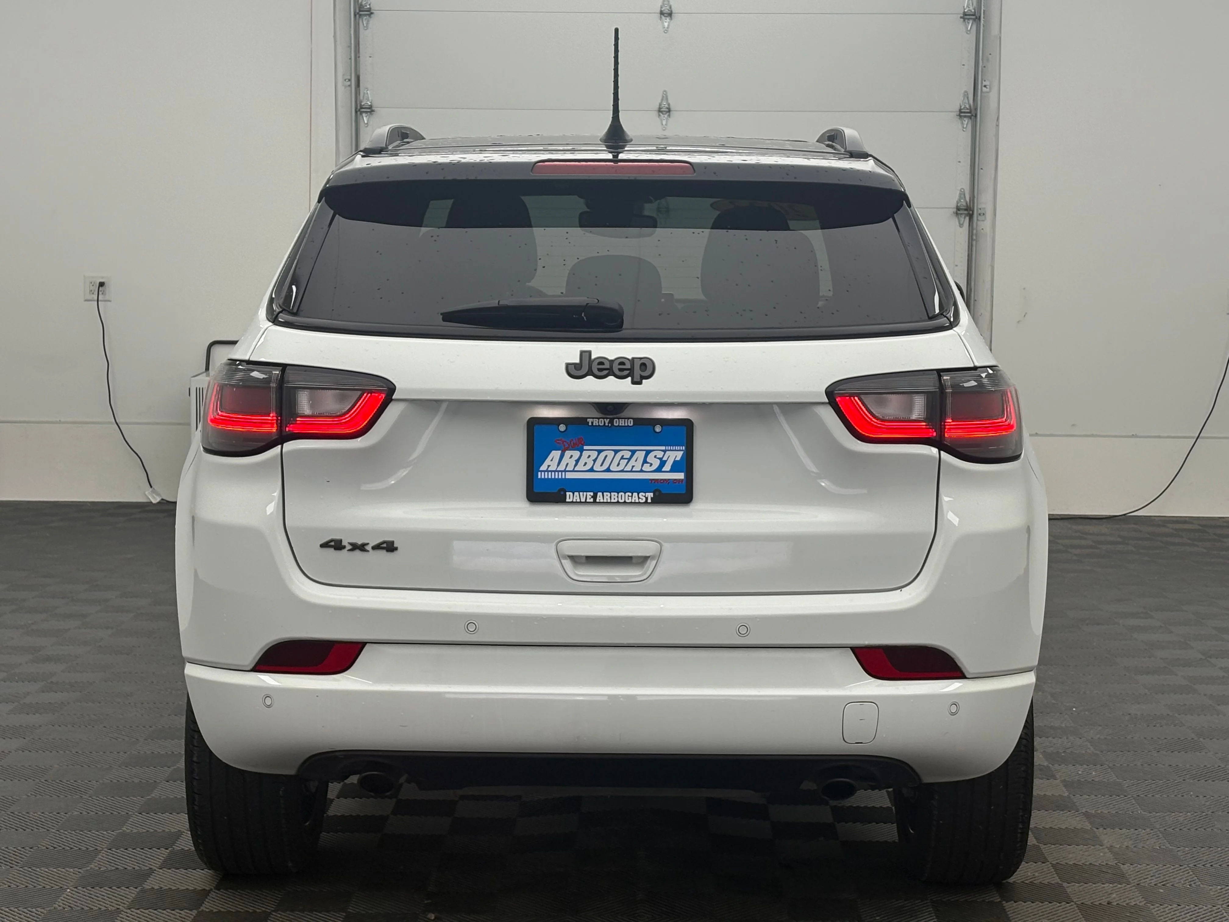 Used 2023 Bright White Clearcoat Jeep Limited image 8