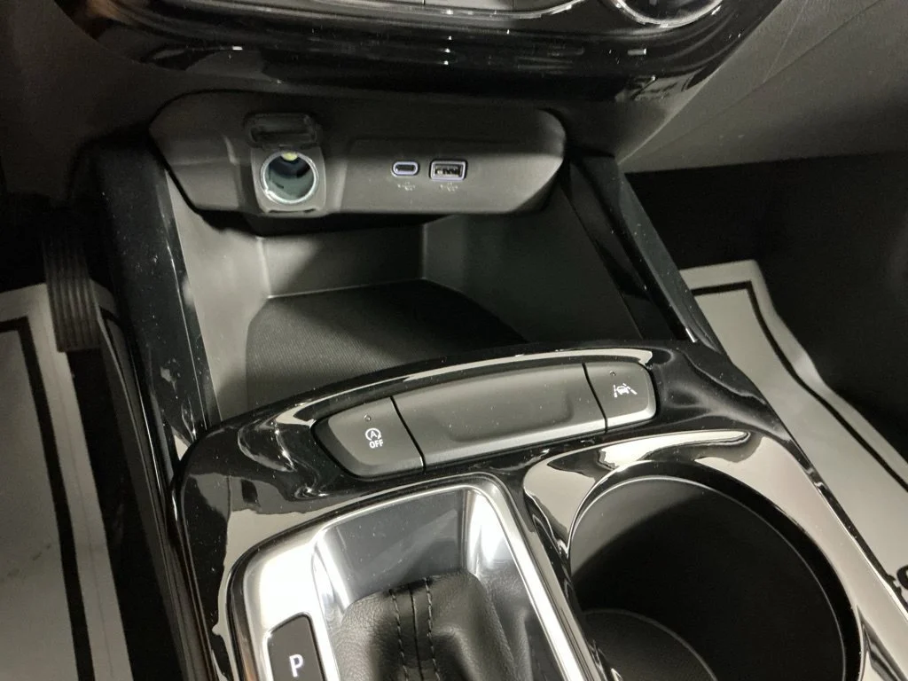 New 2026 Mosaic Black Metallic Chevrolet LT image 13