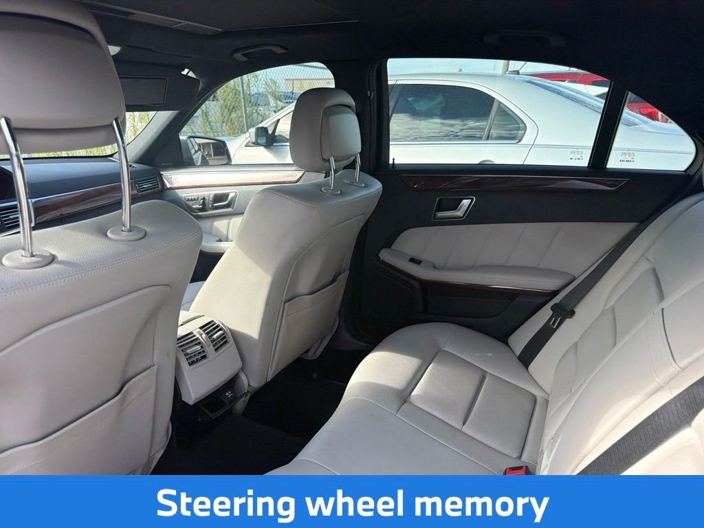 Used 2013  Mercedes-Benz E 350 image 24