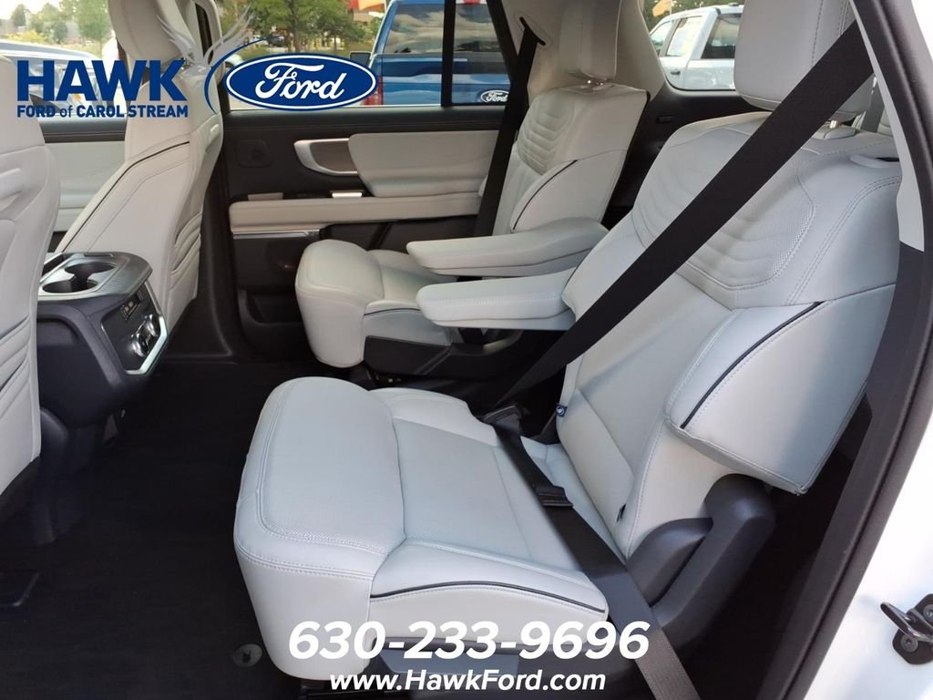 Used 2025 White Ford Platinum image 27
