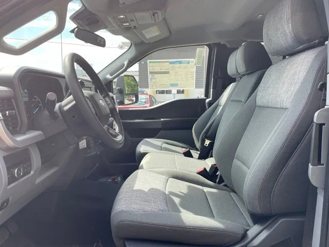 New 2026 CARBONIZED GRAY Ford XLT image 24