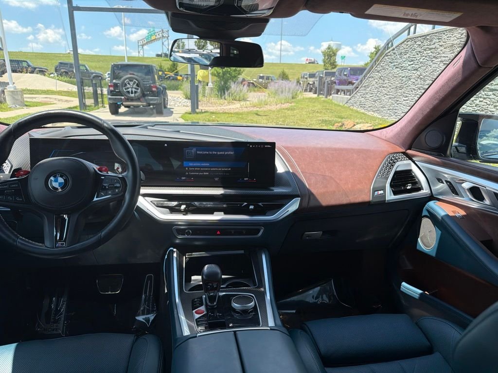 Used 2023 Green BMW Base image 14