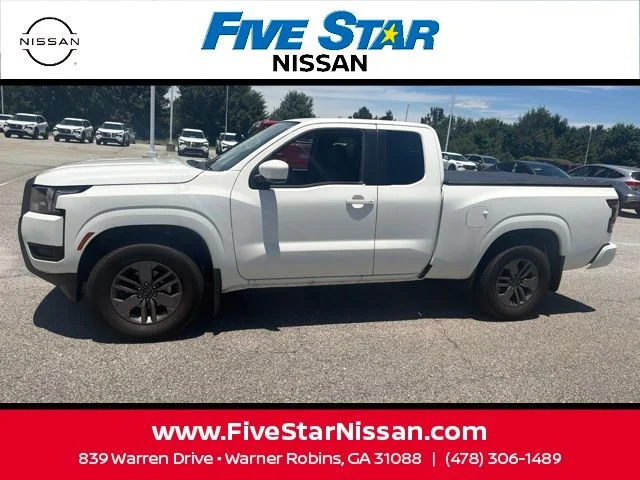 Used 2025 White Nissan SV image 18