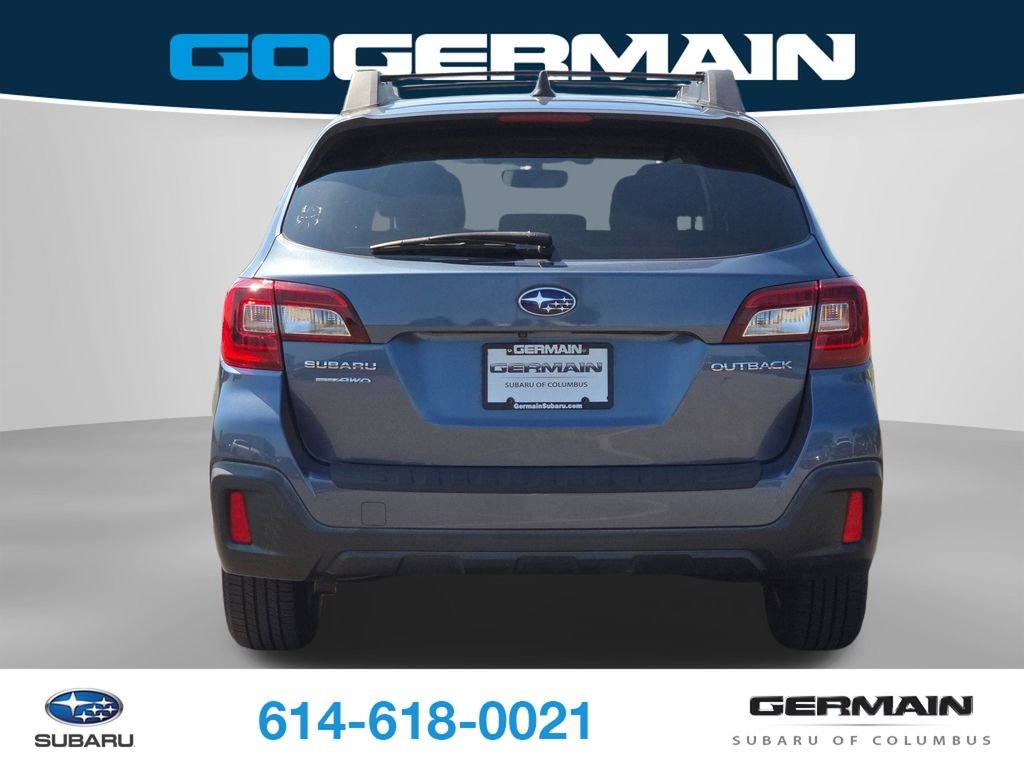 Used 2018 Blue Subaru 2.5i Premium image 10