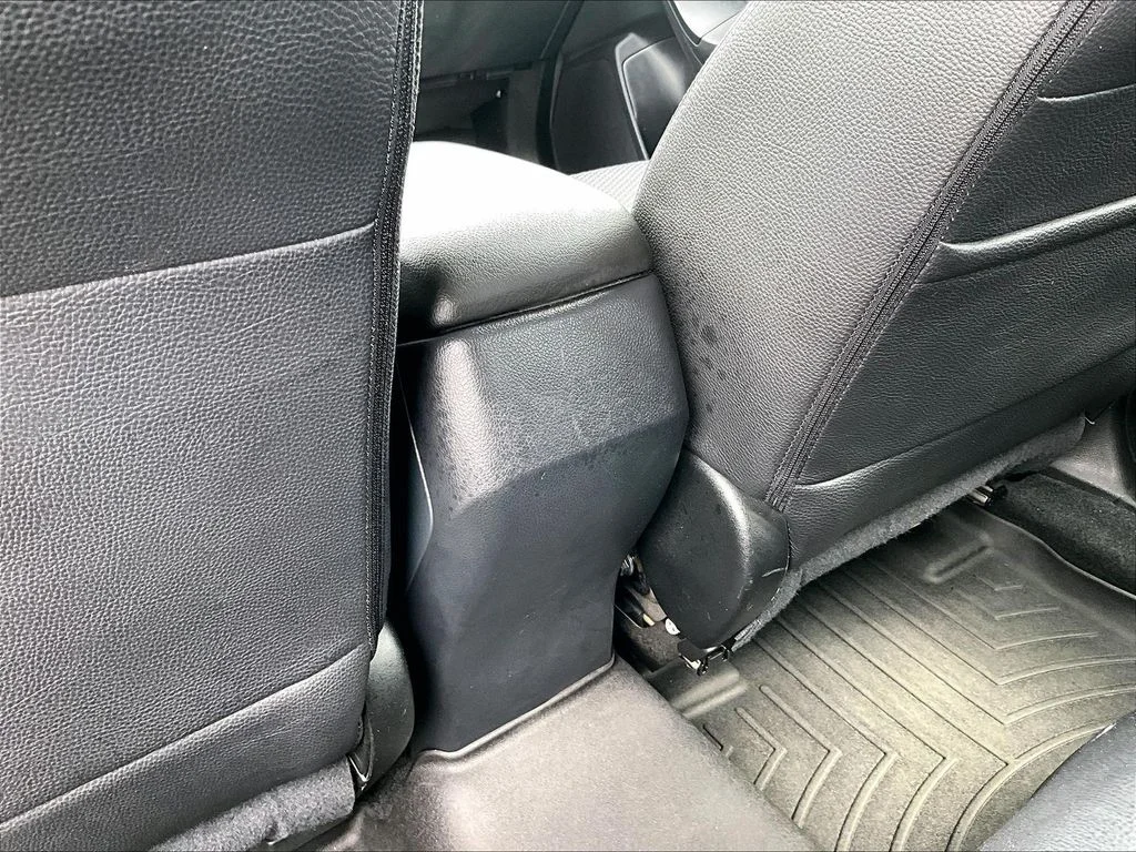 Used 2015 Blue Subaru 2.0XT Premium image 33