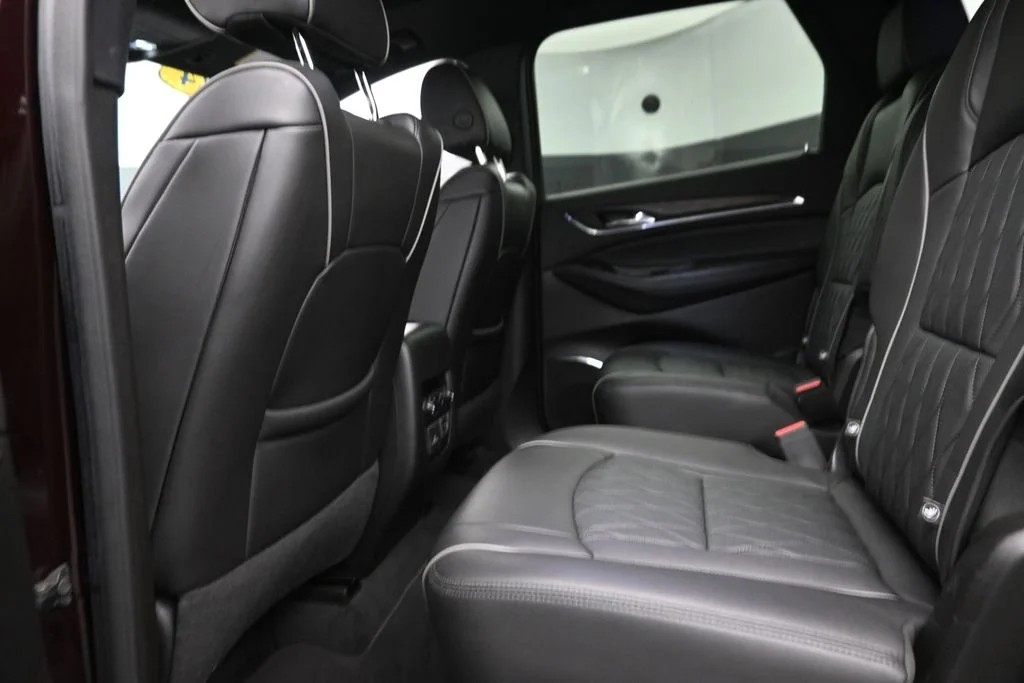Used 2024 Red Buick Avenir image 15