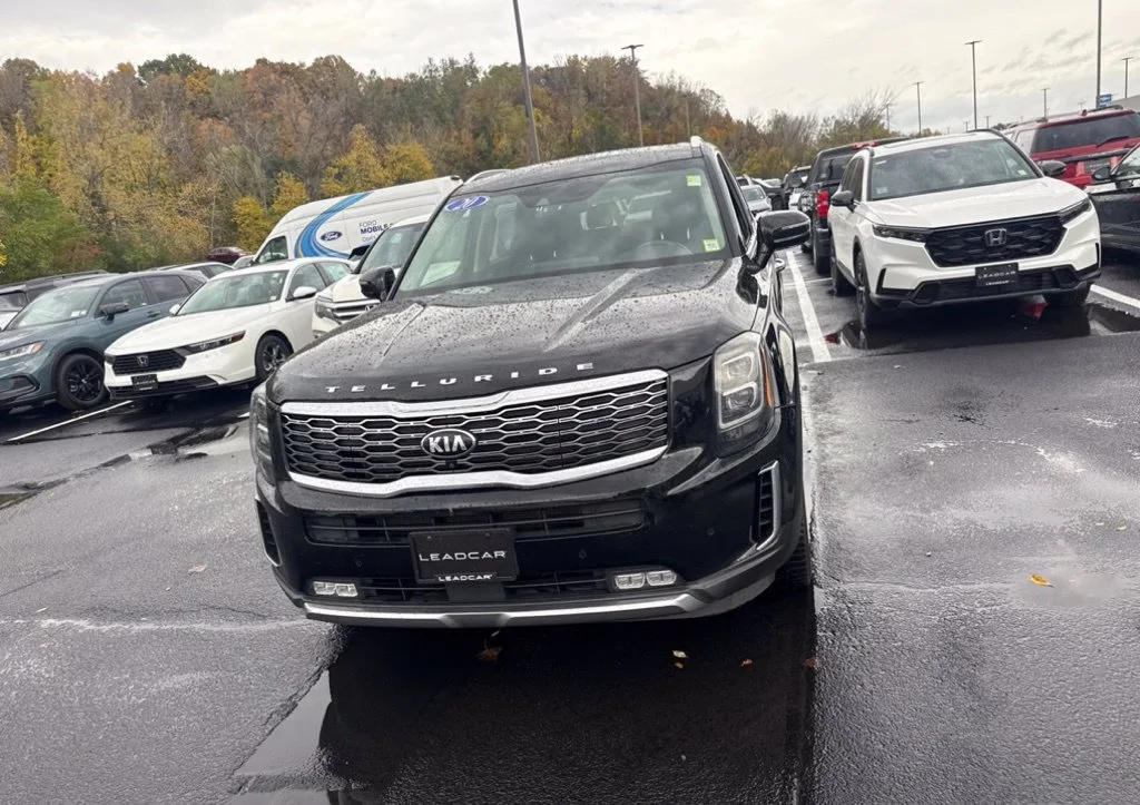 Used 2020 Black Kia SX image 2