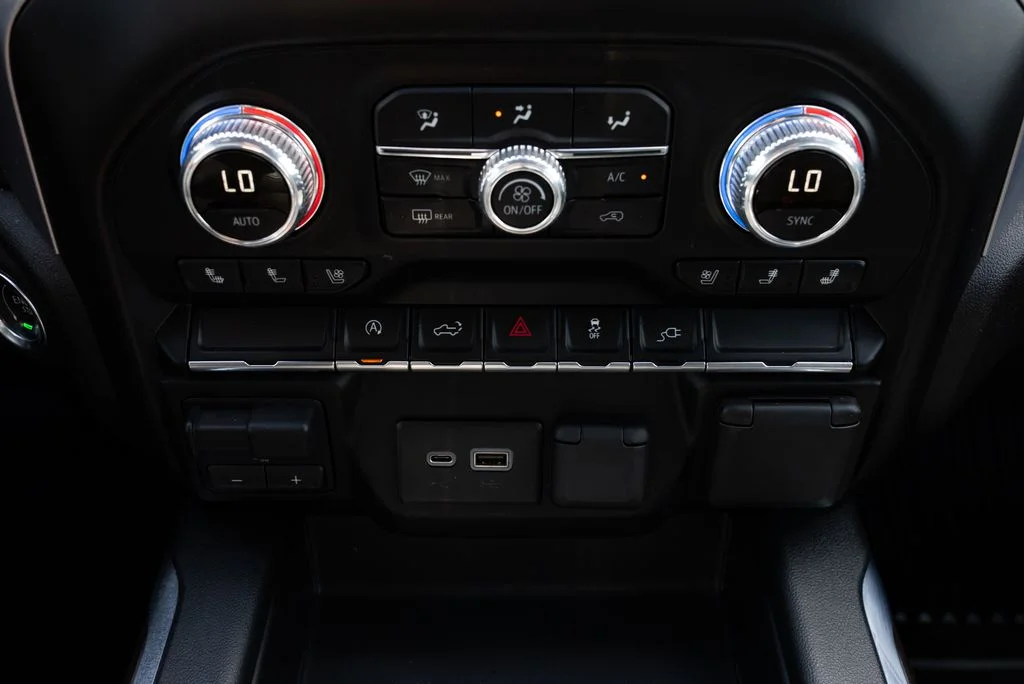 Used 2019 Brown GMC SLT image 16