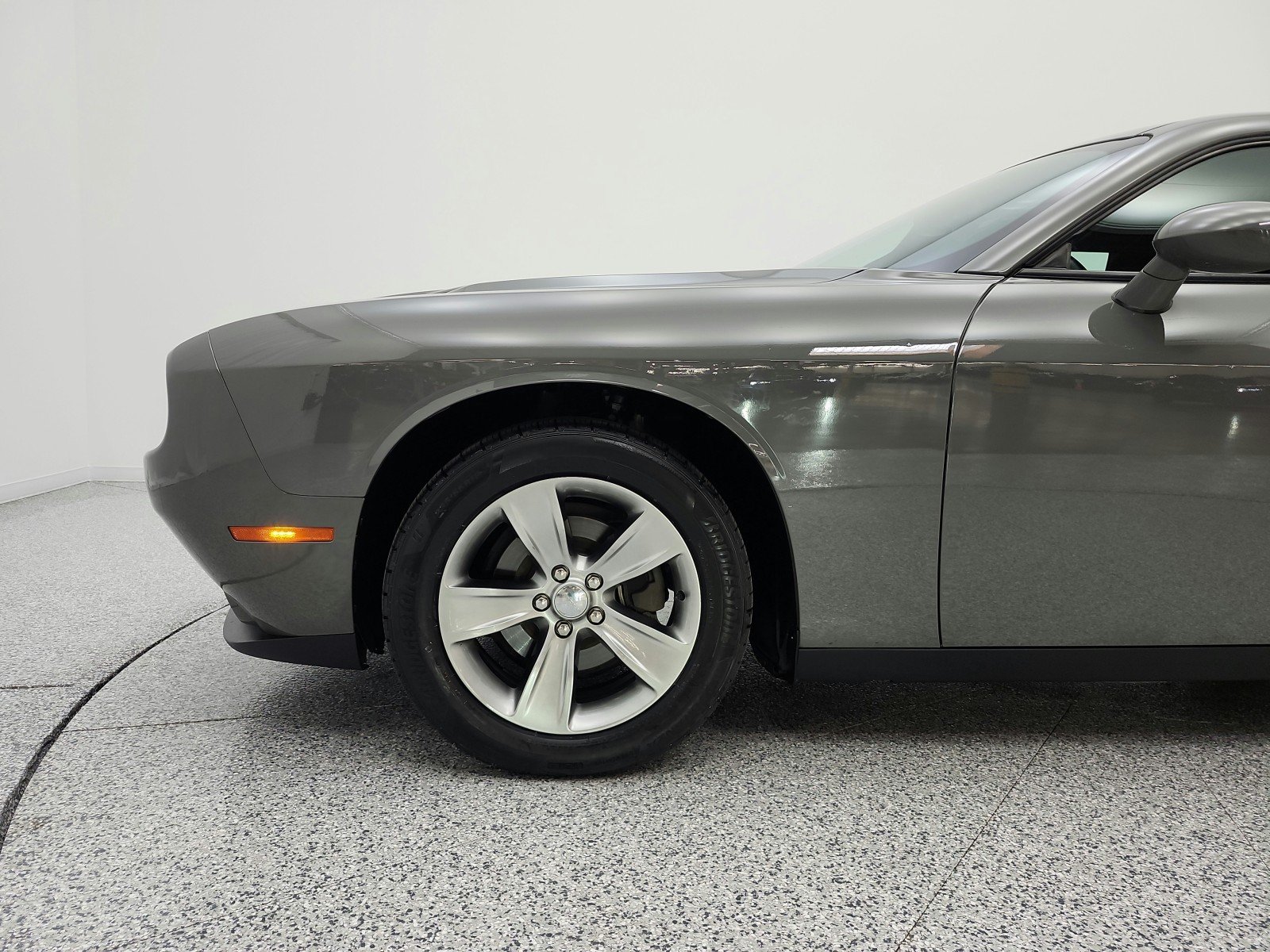Used 2019 Destroyer Gray Clearcoat Dodge SXT RWD image 21