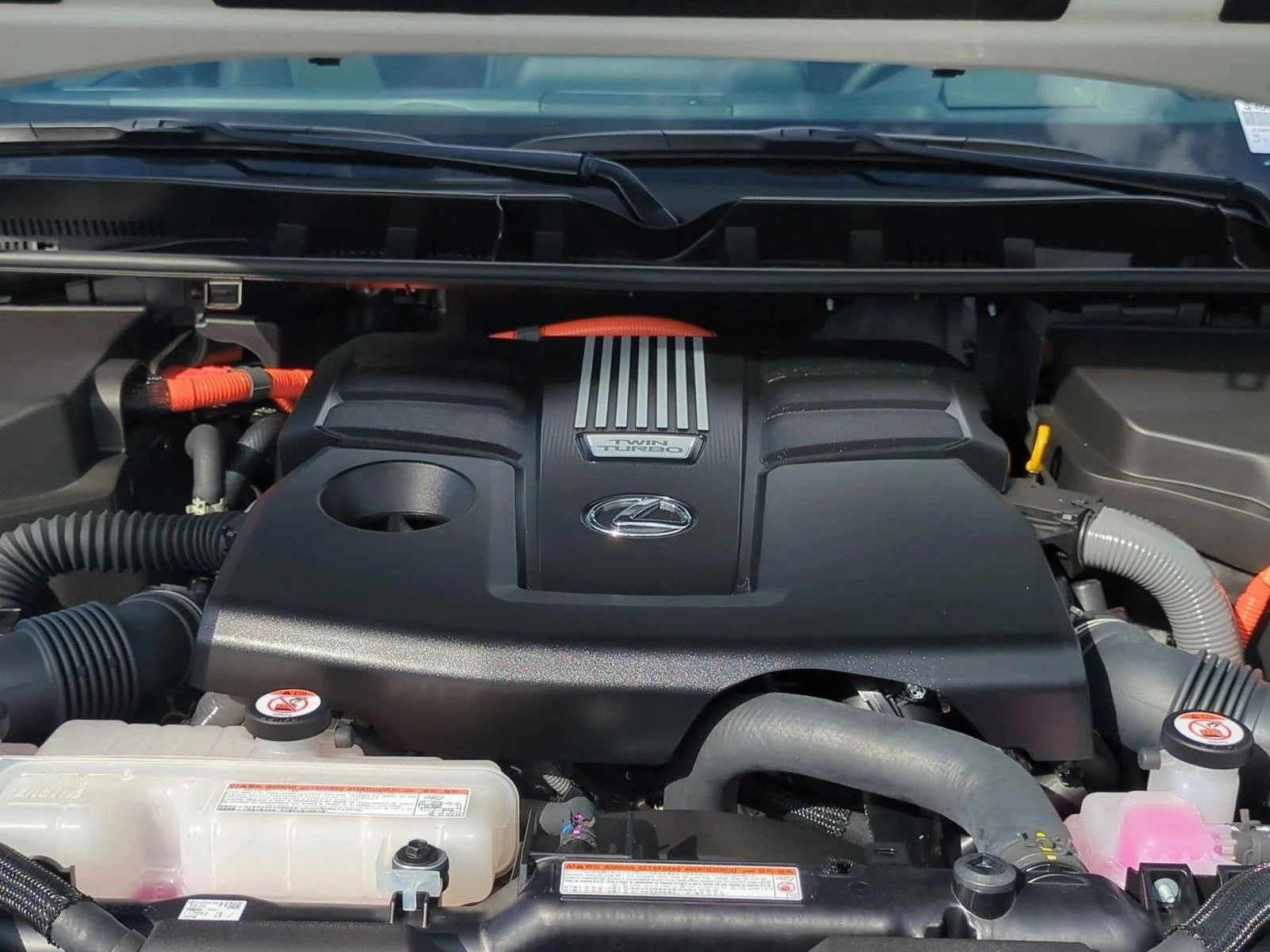 2025 Lexus LX 700h Overtrail - Photo 16