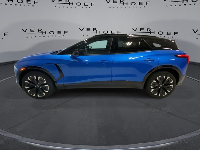 Used 2026 Riptide Blue Metallic Chevrolet AWD RS image 5