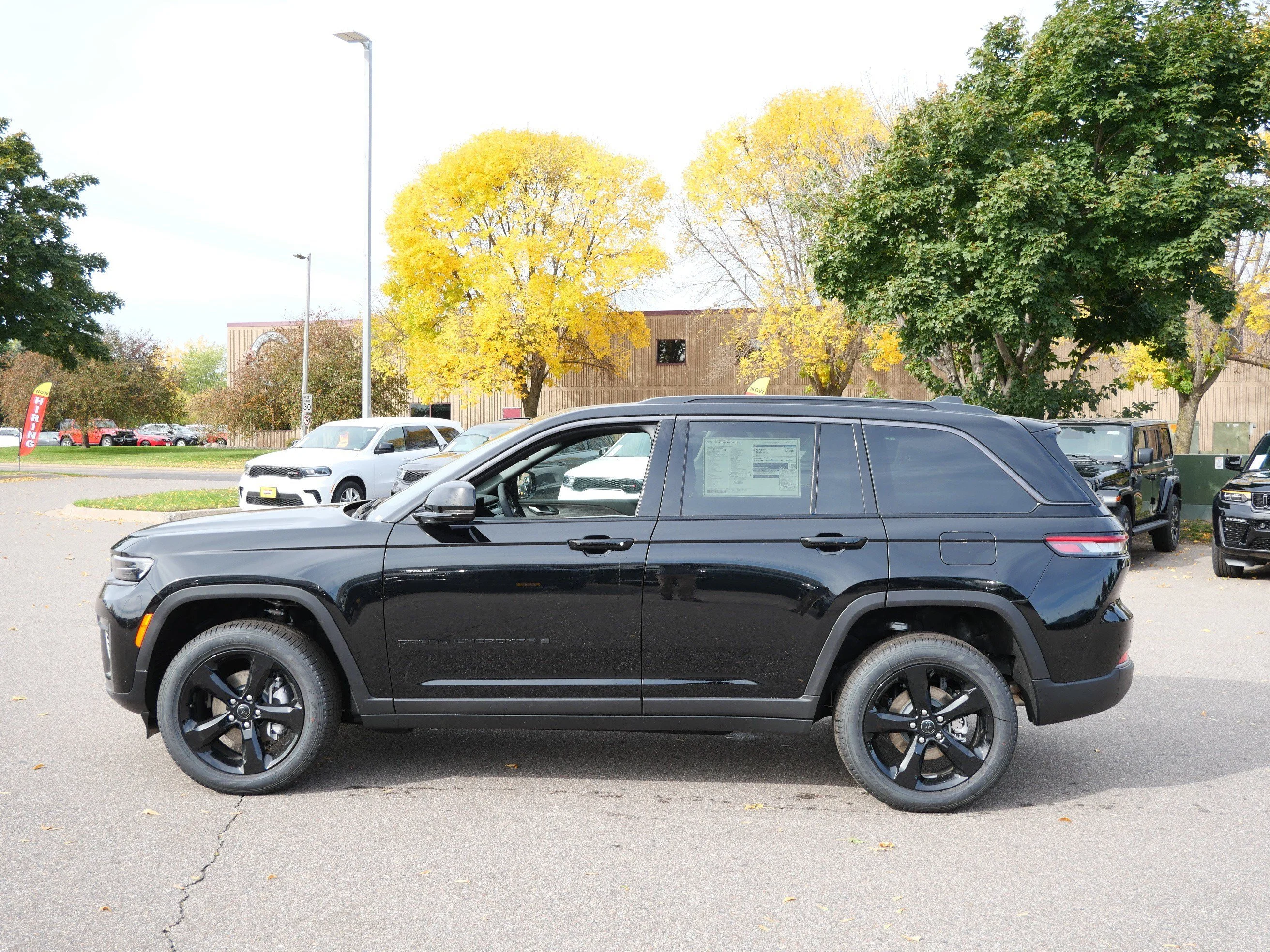 New 2027 High-Gloss Black Paint Jeep Limited image 2