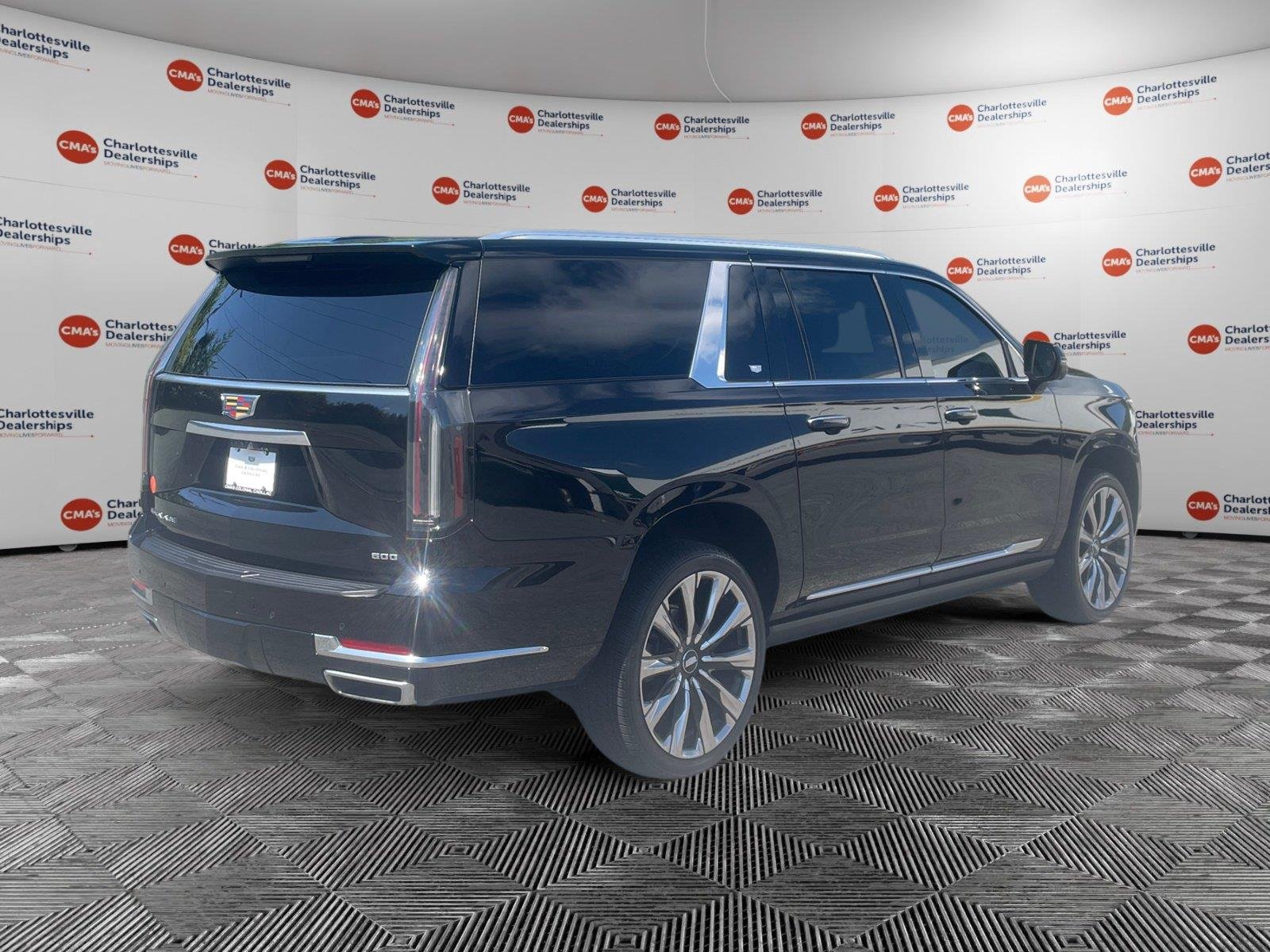Used 2025 Crystal White Tricoat Cadillac 4WD Premium Luxury Platinum image 5