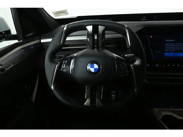 New 2027 Mineral White Metallic BMW 40 xDrive image 17