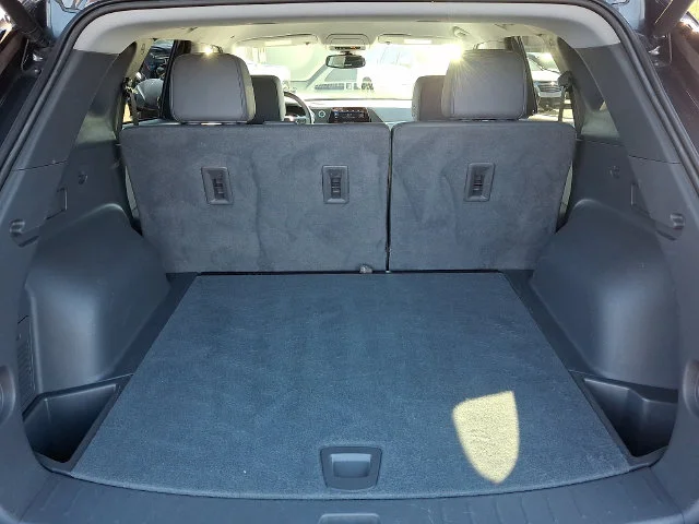 Used 2022 Gray Chevrolet LT image 29