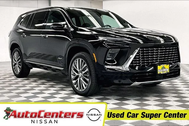 2025 Buick Enclave Avenir AWD's photo