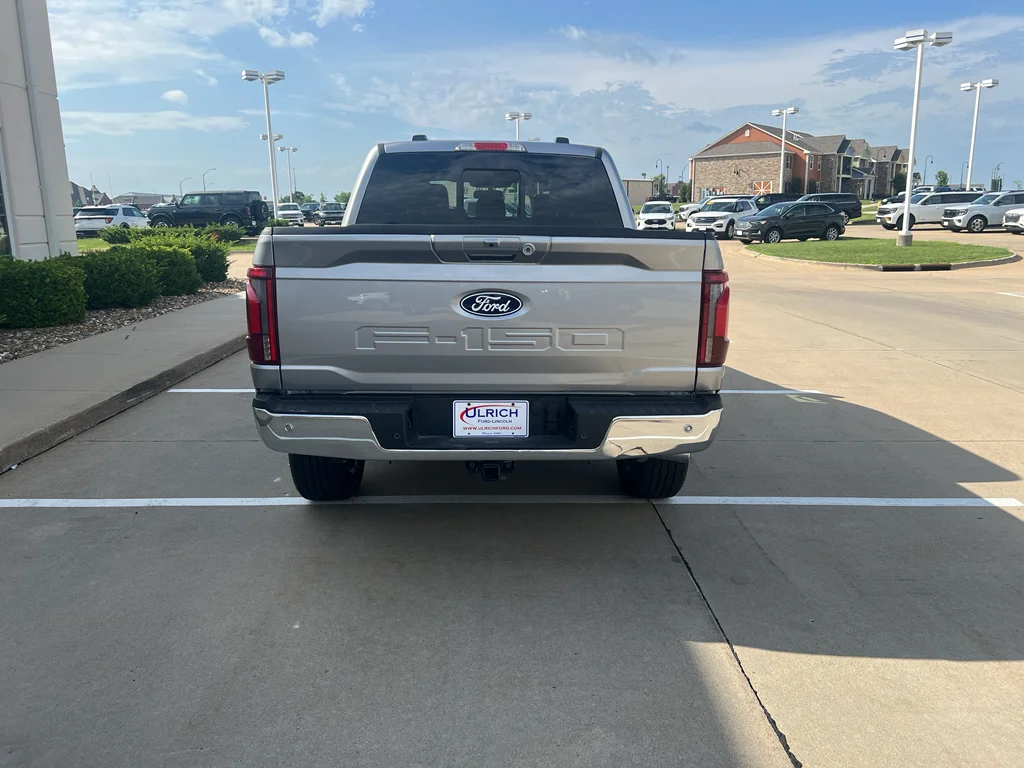 New 2026 Iconic Silver Metallic Ford Lariat® image 7
