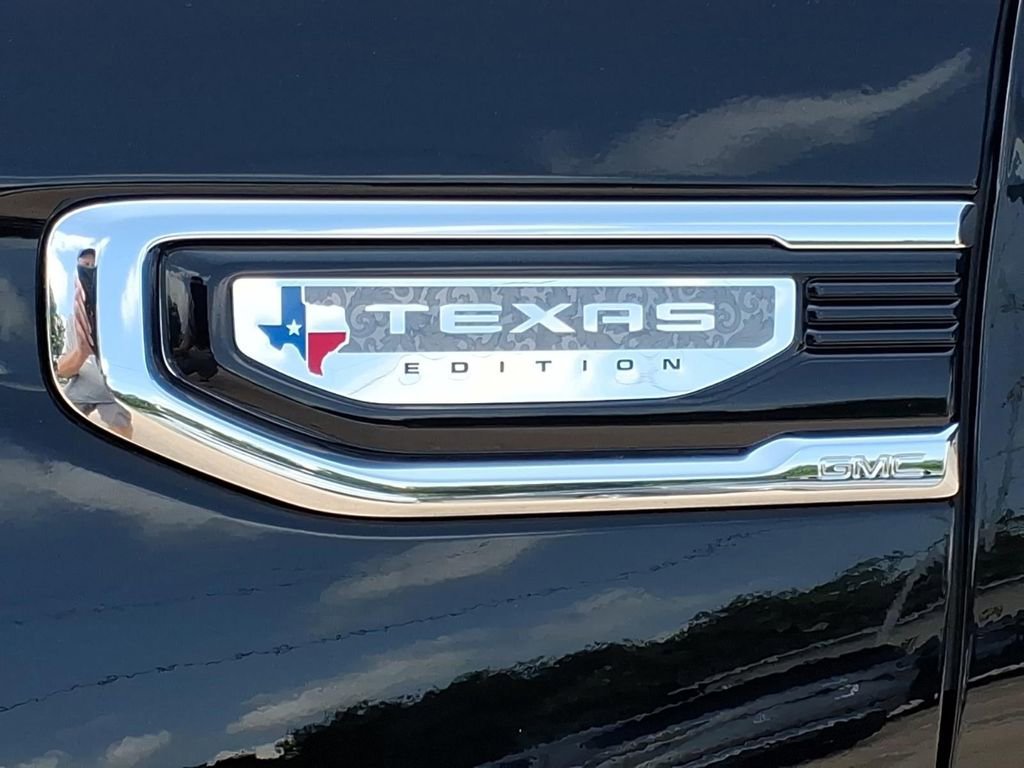 New 2026 Onyx Black GMC SLT image 10