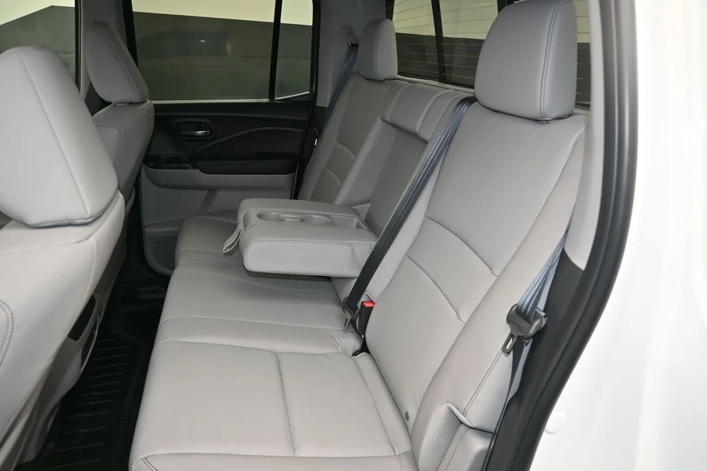 New 2026 Platinum White Pearl Honda RTL image 13