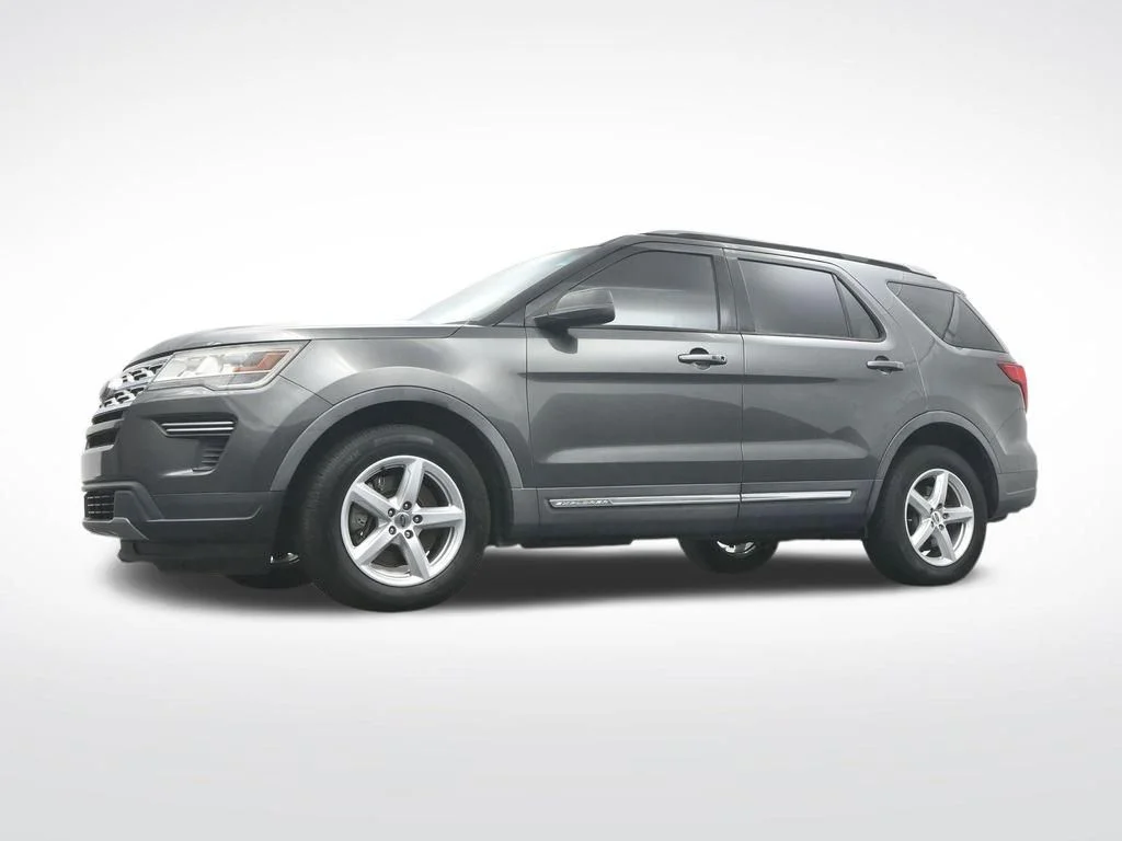 Used 2019 Gray Ford XLT image 31