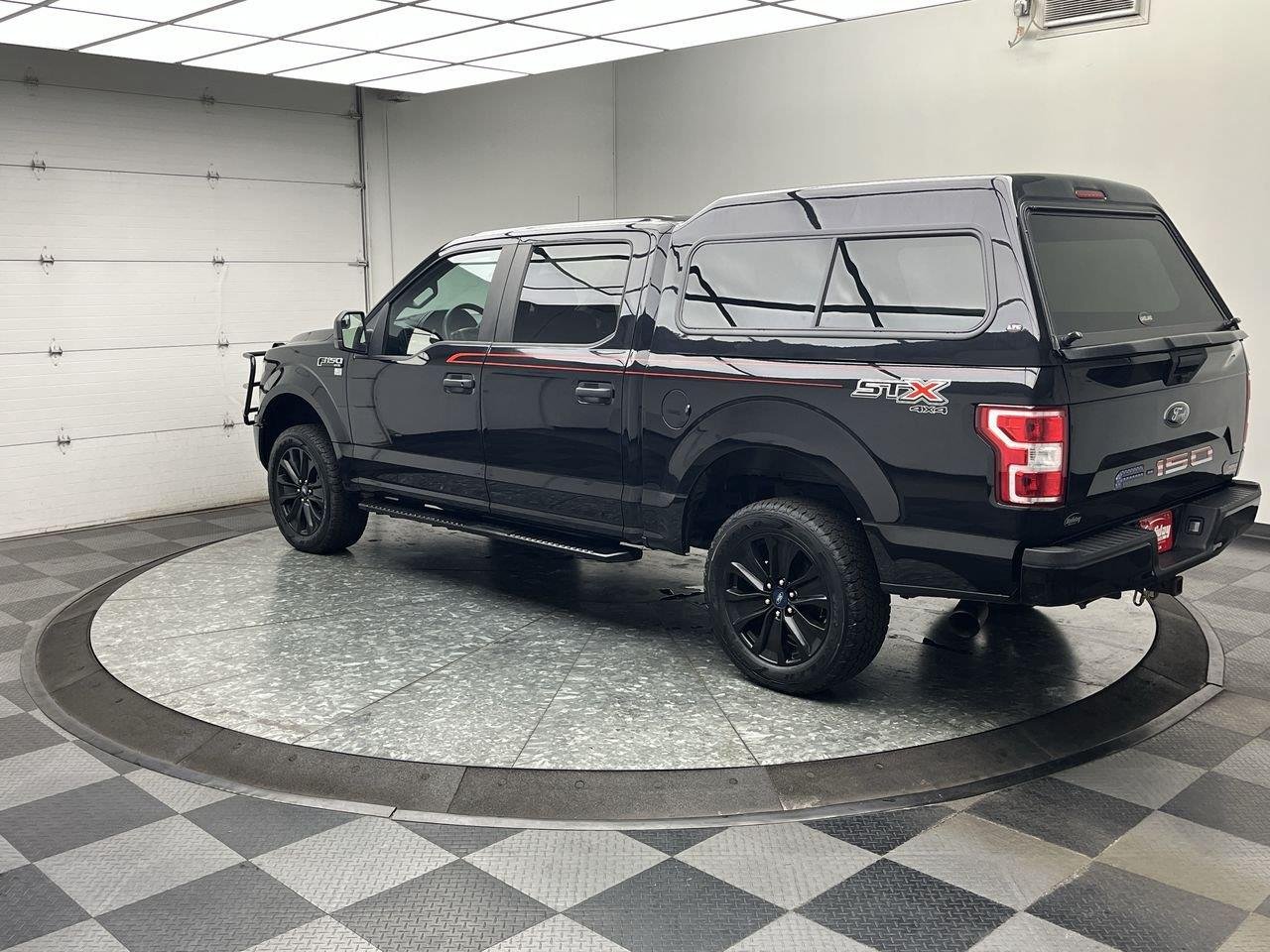 Used 2020 Agate Black Ford XL image 2