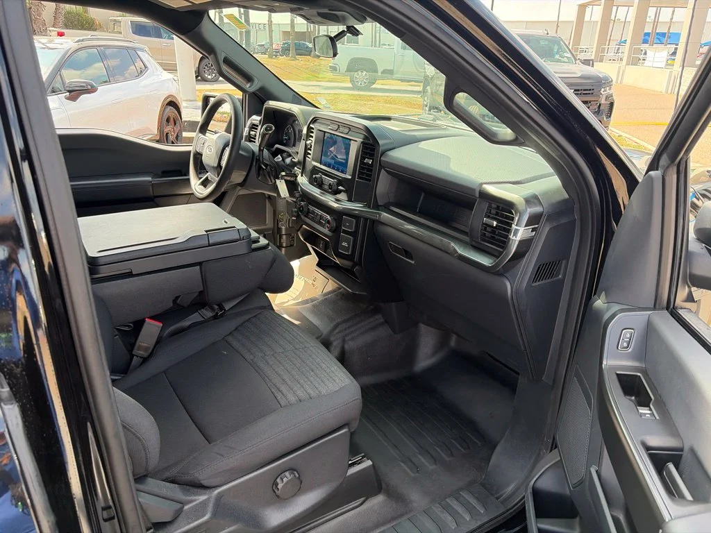 Used 2023 Black Ford XL image 9