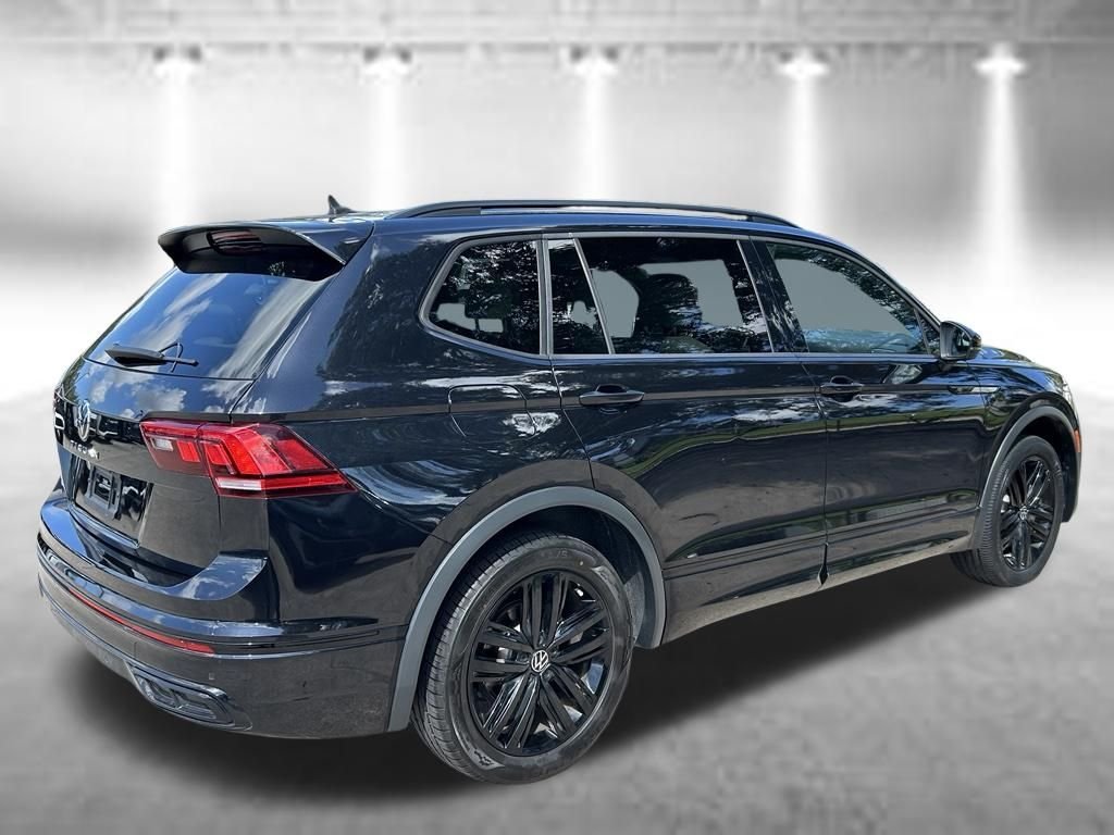 Certified Used 2022 Black Volkswagen 2.0T SE R-Line Black image 6