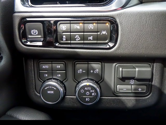 2027 GMC Yukon Denali - Photo 21
