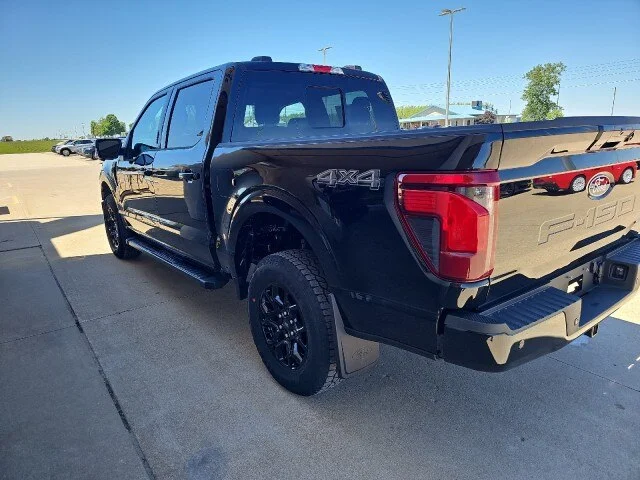 New 2026 Agate Black Metallic Ford XLT image 41