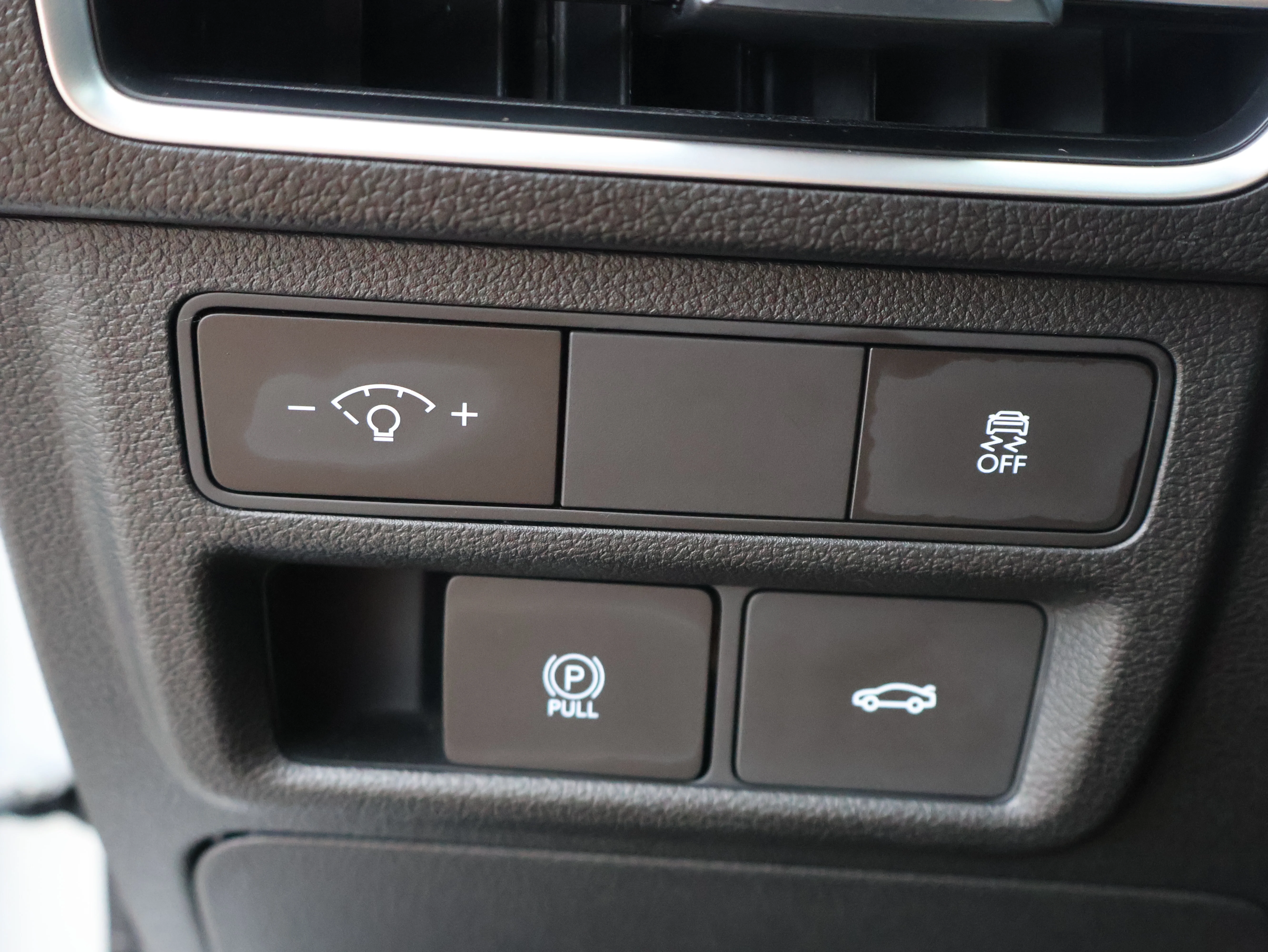 Used 2025 Aero Silver Hyundai SEL image 42