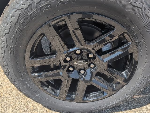 New 2026 Sterling Gray Metallic Chevrolet RST image 25