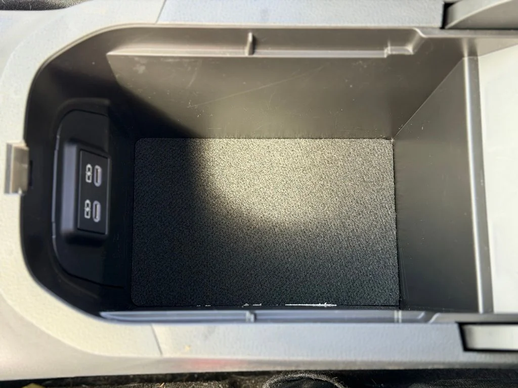 Used 2025 White Toyota XLE image 17