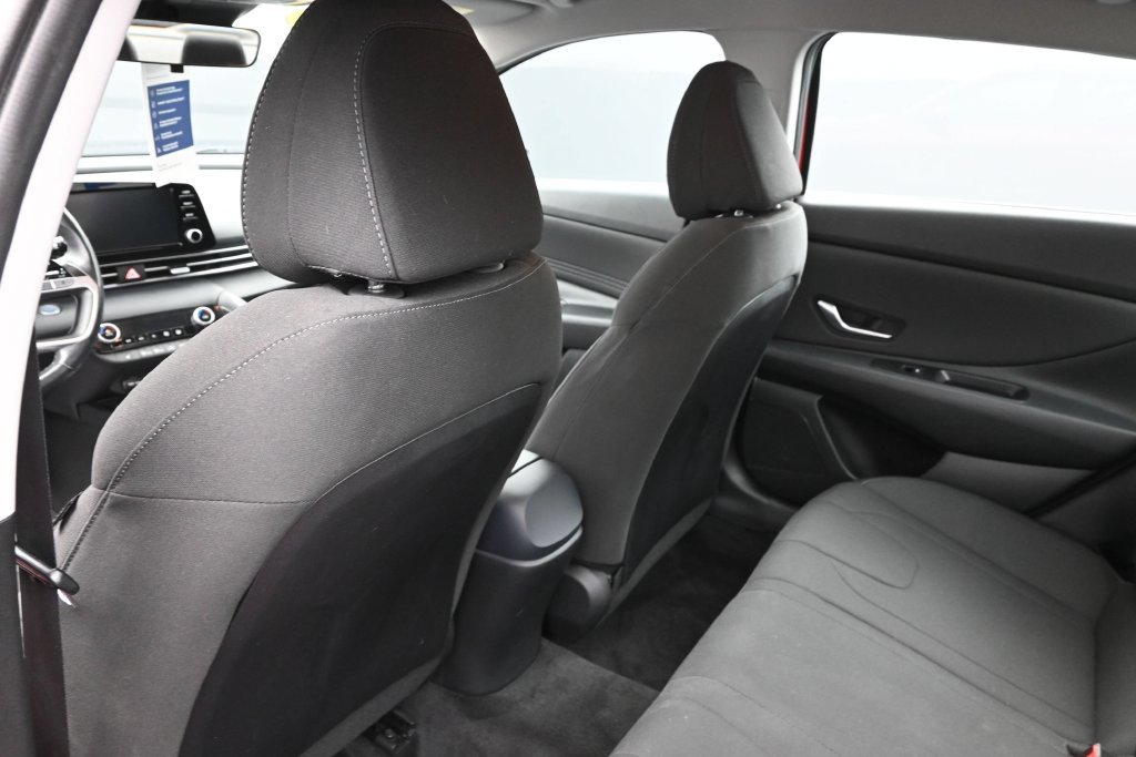 Certified Used 2022 Red Hyundai SEL image 19