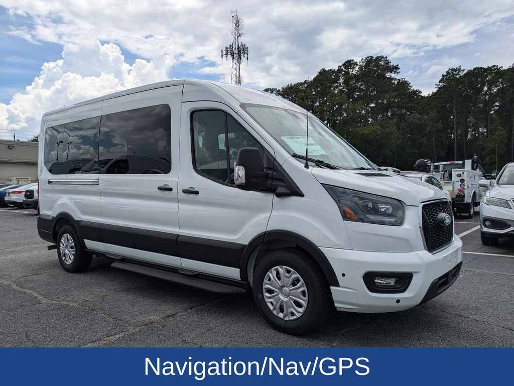 New 2026 Oxford White Ford XLT image 2