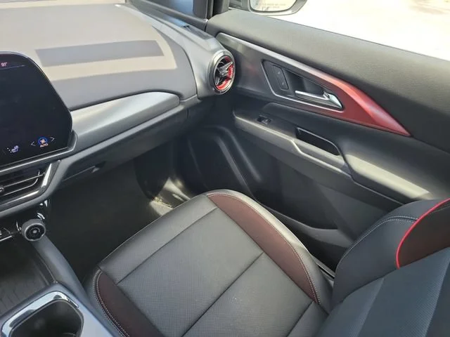 2024 Chevrolet Equinox EV RS - Photo 11