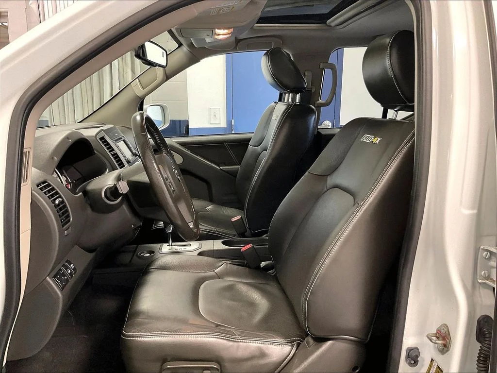 Used 2020 White Nissan PRO-4X image 10