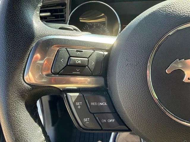 Used 2016 White Ford V6 image 12
