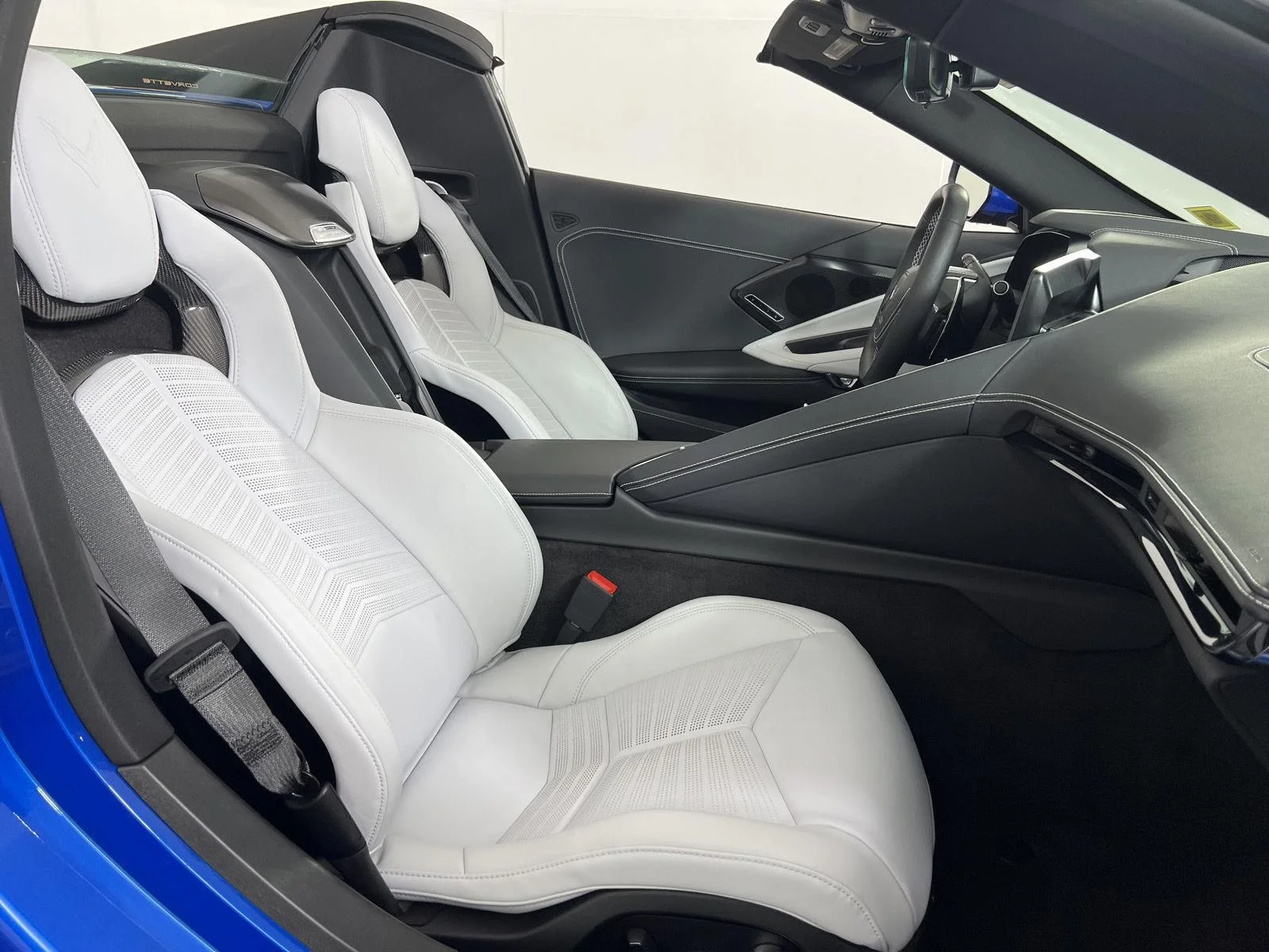 Used 2025 Riptide Blue Metallic Chevrolet 2LT image 20