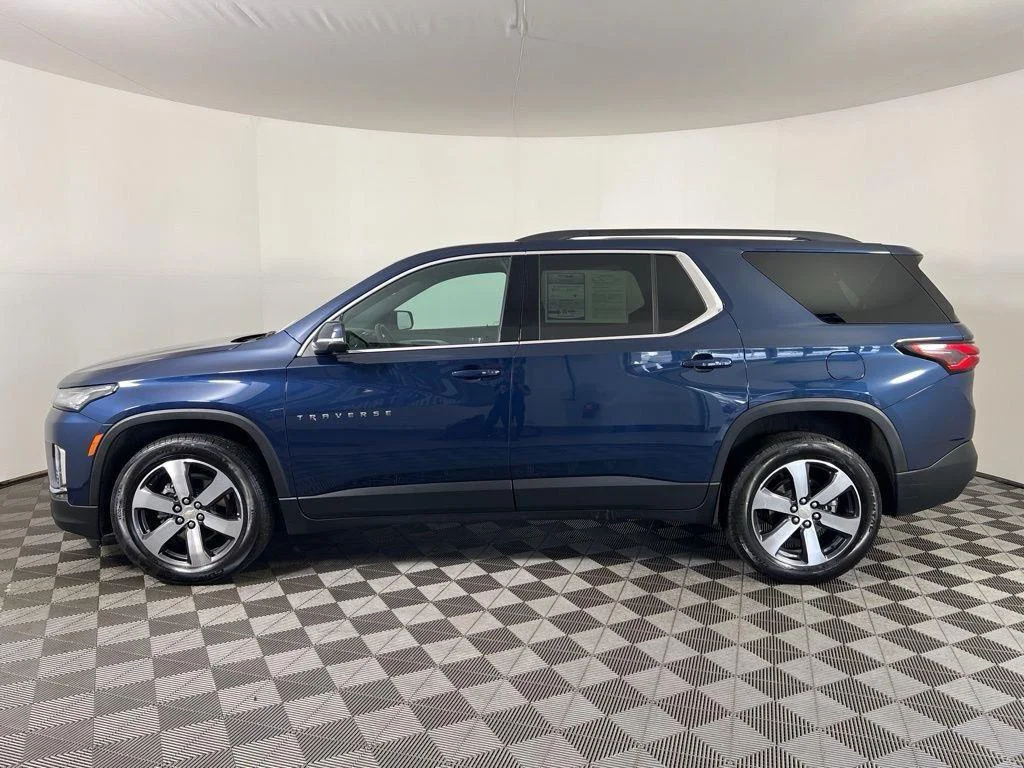 Used 2023 Northsky Blue Metallic Chevrolet LT Leather image 8