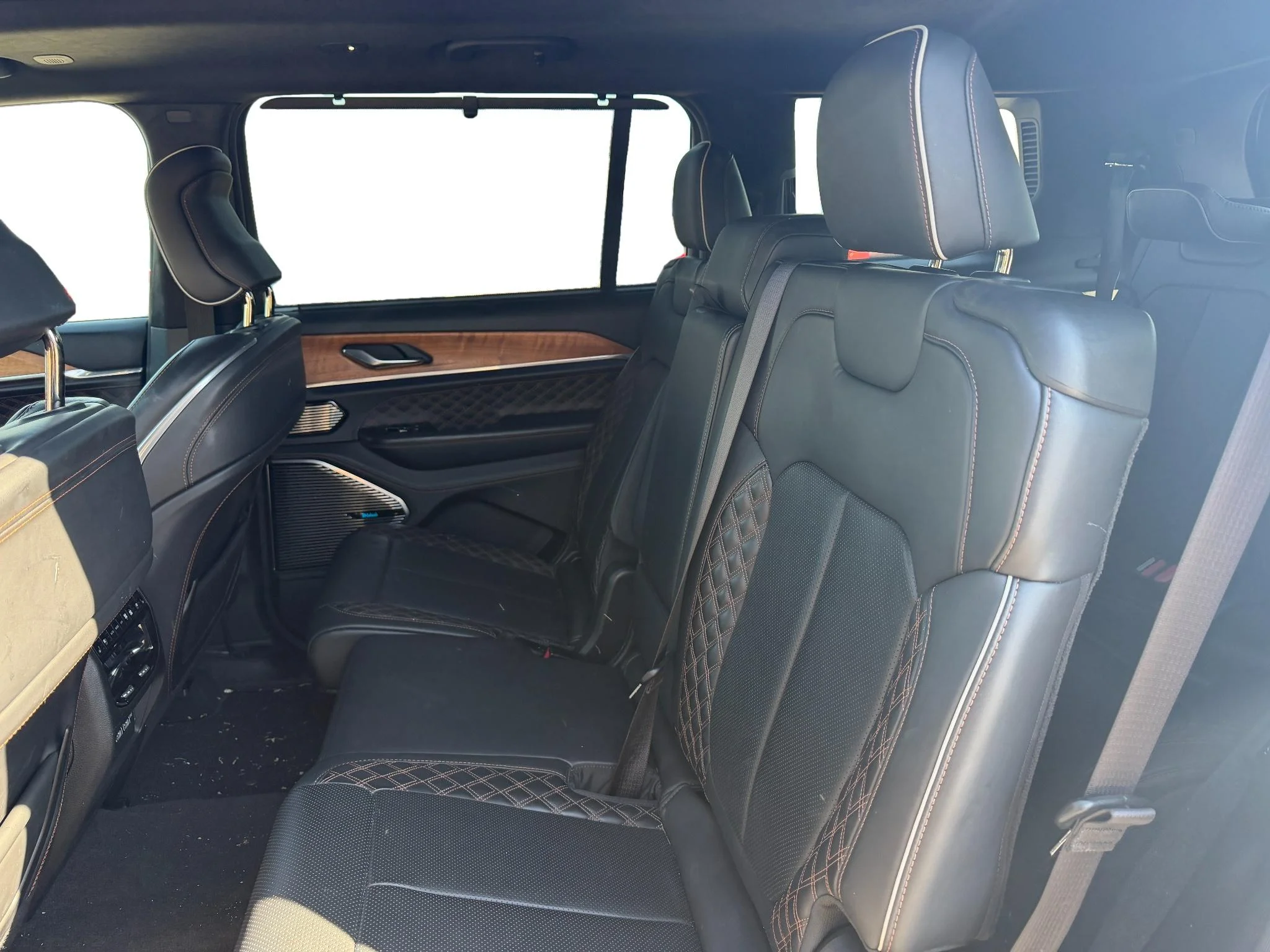 Used 2021 Silver Zynith Jeep Summit Reserve image 8