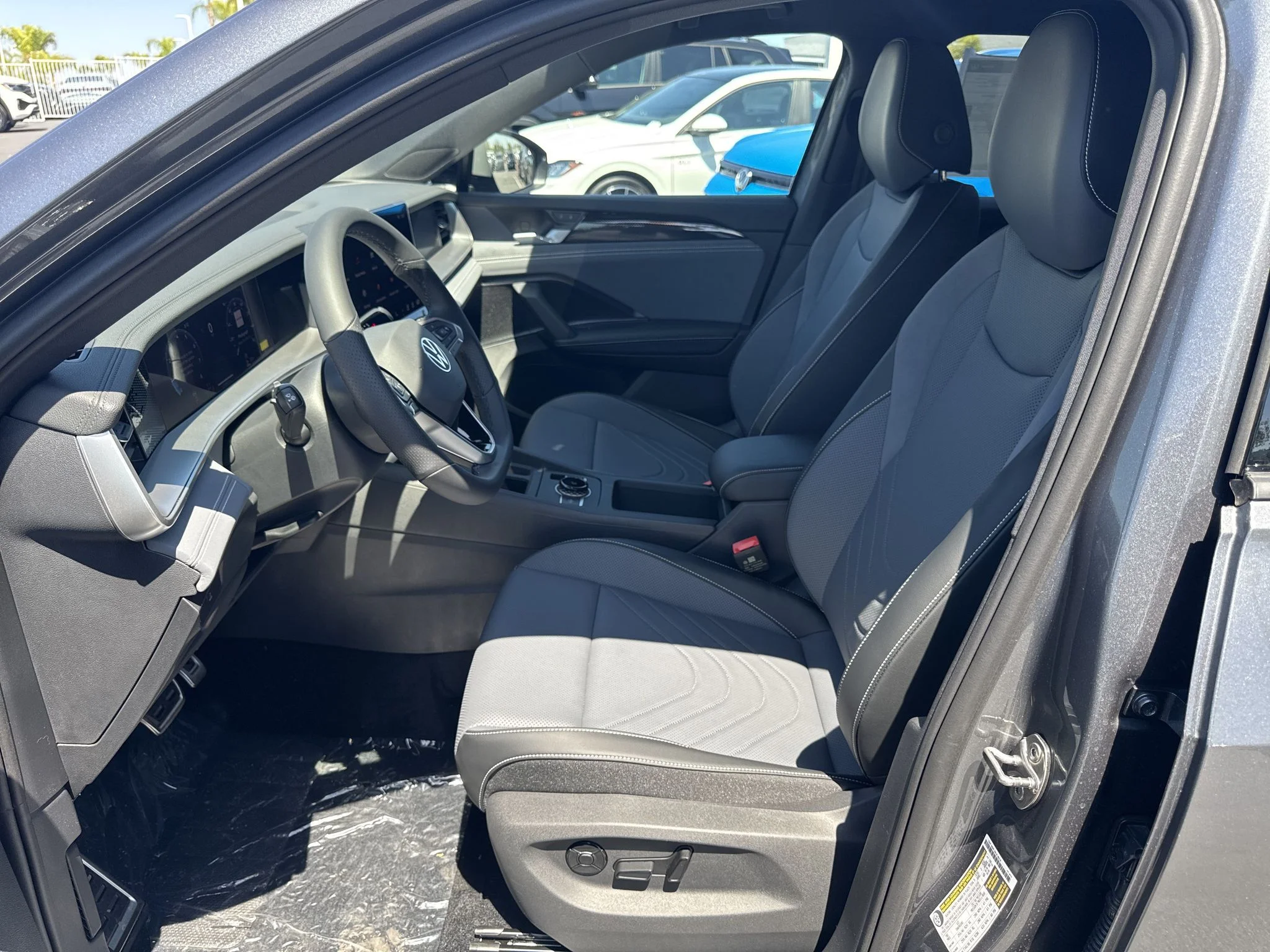 New 2026 Platinum Gray Metallic Volkswagen SE R-Line Black image 14