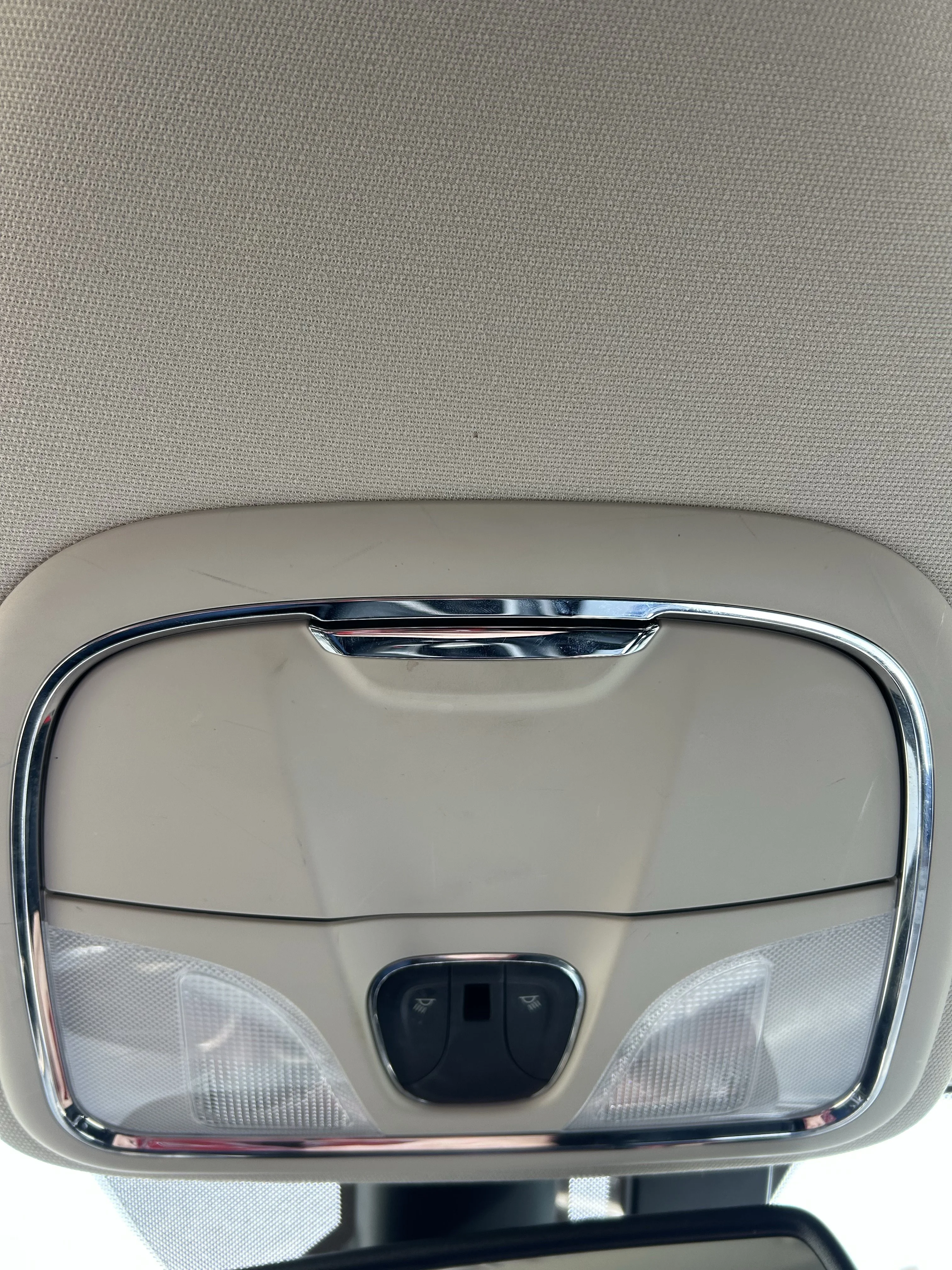 Used 2015 Gray Jeep Limited image 23