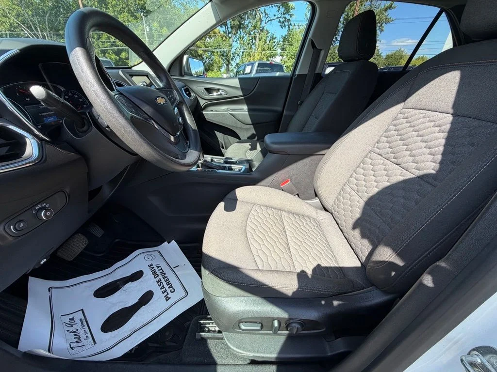 Used 2019 White Chevrolet LT image 11