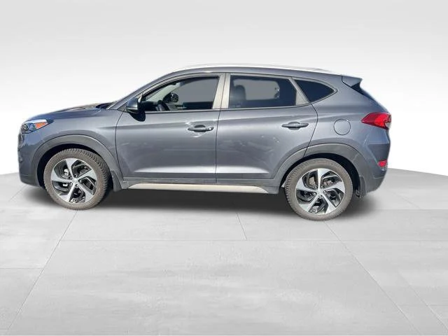 Used 2018 Gray Hyundai Sport image 9