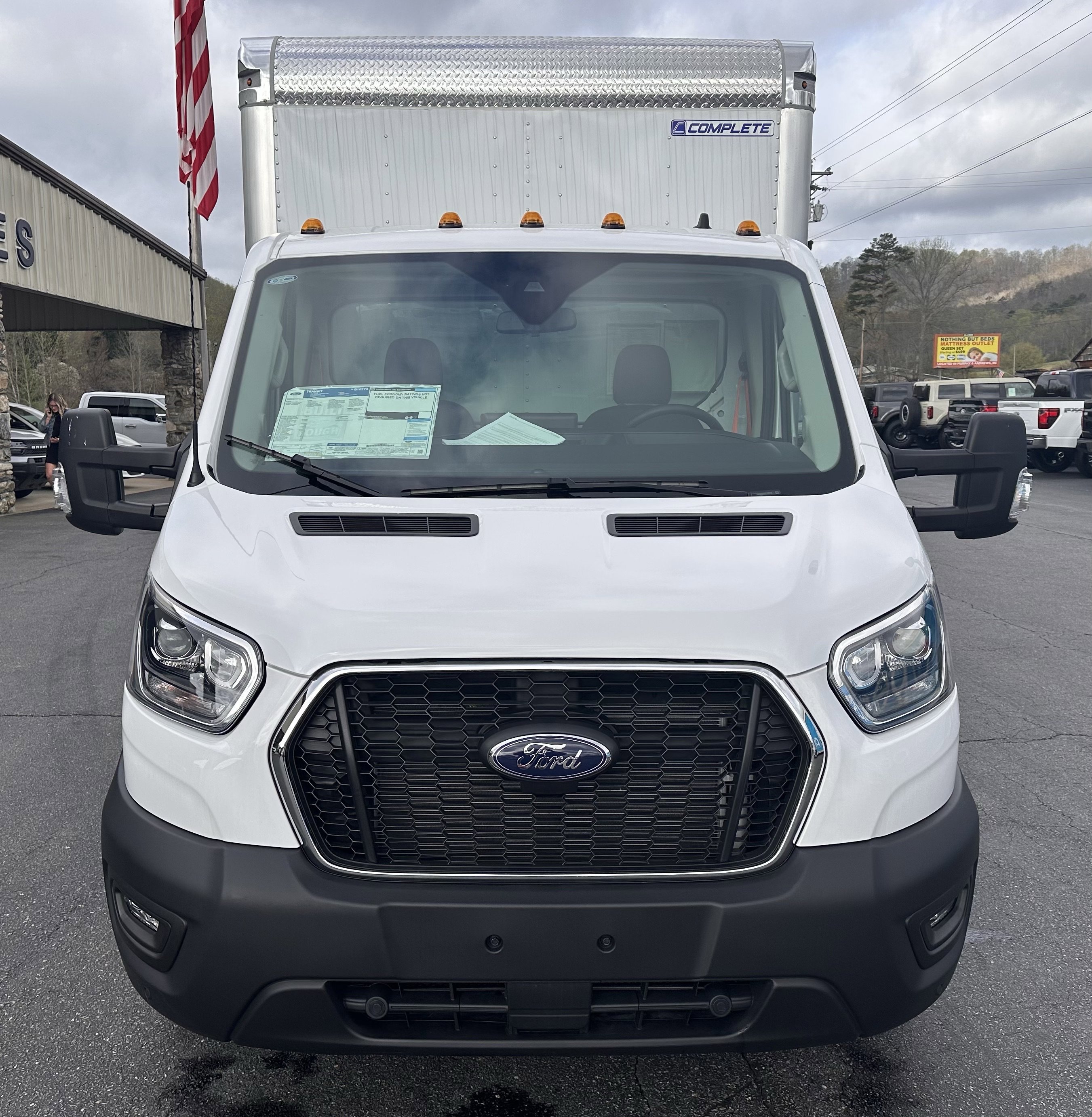 Used 2024 Oxford White Clearcoat Ford 16FT  Box Van image 3