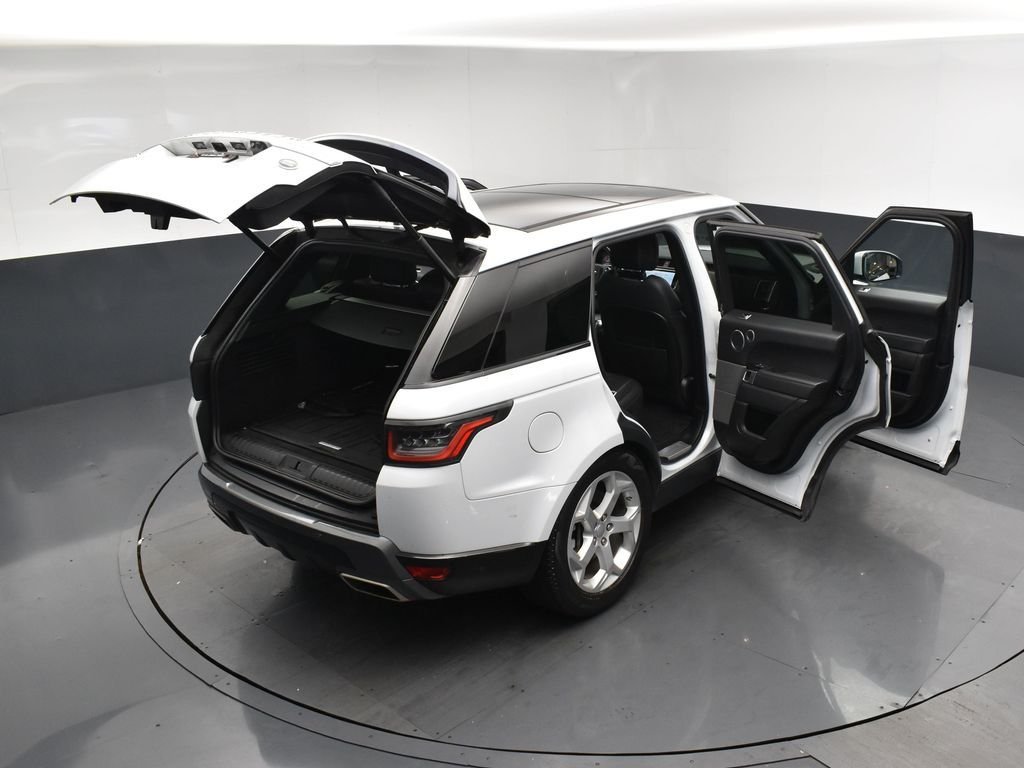 Used 2019 White Land Rover HSE image 28