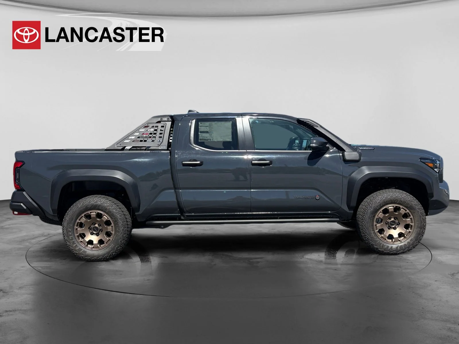 2026 Toyota Tacoma Trailhunter - Photo 8